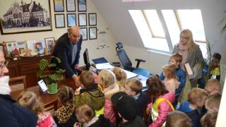 Wizyta przedszkolaków w Starostwie Powiatowym w Piszu 